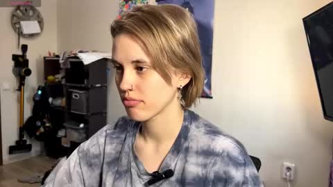 Call me Carol online show from February 6, 2026, 9:23 am