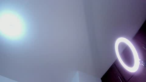 Caroline online show from December 18, 2024, 10:46 pm