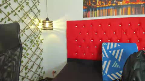 Carolina online show from September 8, 2025, 3:55 pm