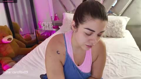 caroline online show from March 28, 2026, 3:50 am