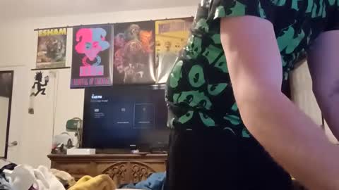 carolinajuggalo17 online show from May 14, 2026, 2:40 am