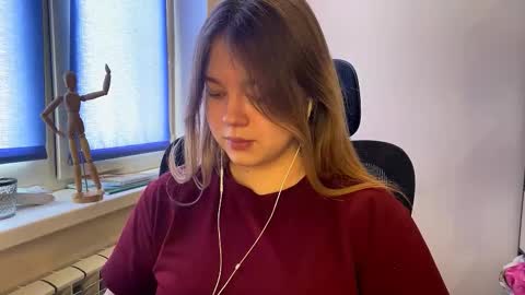 Snapshot of carolindueno chatting on February 23, 2026, 7:39 am carolindueno online show from February 23, 2026, 7:39 am