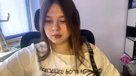 Snapshot of carolindueno chatting on February 28, 2026, 7:42 am carolindueno online show from February 28, 2026, 7:42 am