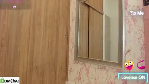 caroline daring online show from December 17, 2025, 12:55 pm