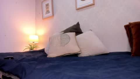  Caroline  online show from March 28, 2026, 11:32 am