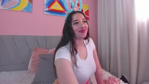    online show from December 5, 2024, 1:49 pm