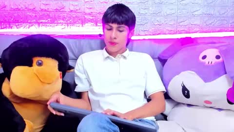 carolinejesh online show from January 15, 2026, 5:27 pm