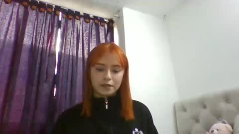 carolinnapinkman online show from March 24, 2026, 9:42 pm