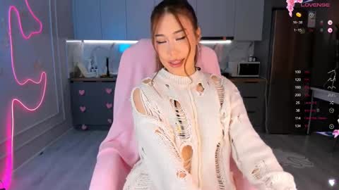 Snapshot of carpe_diemmm chatting on October 7, 2025, 1:25 am Yummi online show from October 7, 2025, 1:25 am