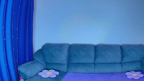 Nancy 3 online show from April 21, 2026, 12:33 pm