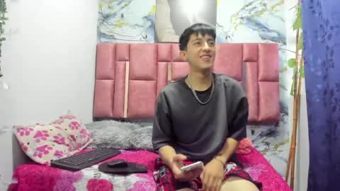 Snapshot of cartyxx chatting on April 22, 2026, 12:28 pm cartyxx online show from April 22, 2026, 12:28 pm