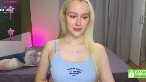 My name is Casey... Nice to meet you  I will be happy to have funthumbs up please its important online show from October 28, 2025, 2:26 am