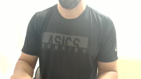 Snapshot of cashmastermuscle77 chatting on December 29, 2024, 12:23 pm cashmastermuscle77 online show from December 29, 2024, 12:23 pm