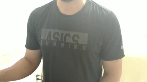 Snapshot of cashmastermuscle77 chatting on December 30, 2024, 10:32 am cashmastermuscle77 online show from December 30, 2024, 10:32 am