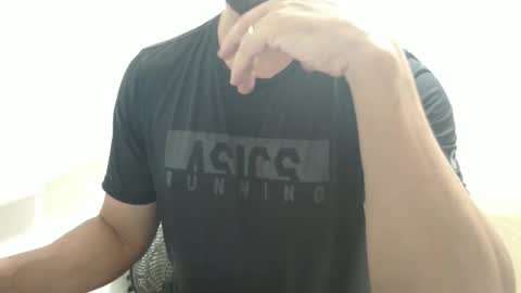 Snapshot of cashmastermuscle77 chatting on December 30, 2024, 10:12 pm cashmastermuscle77 online show from December 30, 2024, 10:12 pm