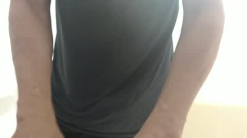 Snapshot of cashmastermuscle77 chatting on December 31, 2024, 7:29 pm cashmastermuscle77 online show from December 31, 2024, 7:29 pm