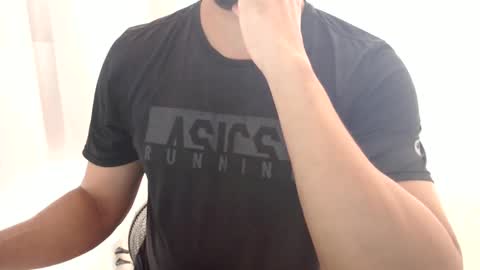 Snapshot of cashmastermuscle77 chatting on January 3, 2025, 6:35 pm cashmastermuscle77 online show from January 3, 2025, 6:35 pm