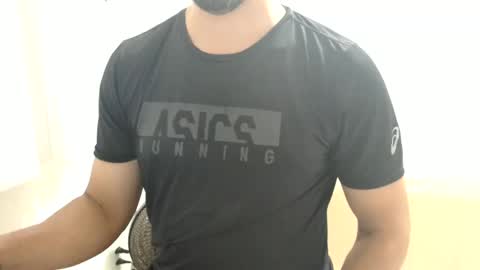Snapshot of cashmastermuscle77 chatting on January 3, 2025, 9:57 pm cashmastermuscle77 online show from January 3, 2025, 9:57 pm
