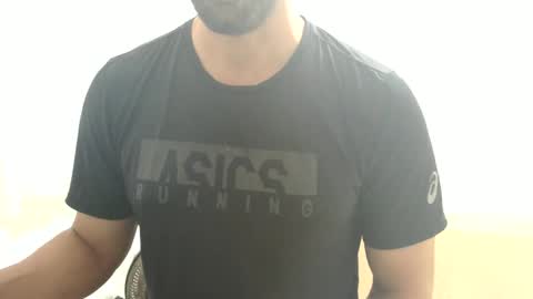 Snapshot of cashmastermuscle77 chatting on January 9, 2025, 1:02 pm cashmastermuscle77 online show from January 9, 2025, 1:02 pm