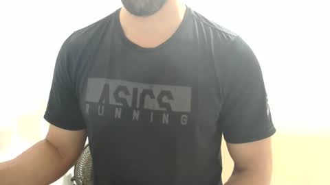 Snapshot of cashmastermuscle77 chatting on January 11, 2025, 9:46 pm cashmastermuscle77 online show from January 11, 2025, 9:46 pm