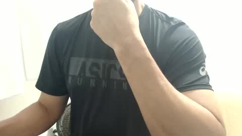 Snapshot of cashmastermuscle77 chatting on January 19, 2025, 1:53 am cashmastermuscle77 online show from January 19, 2025, 1:53 am
