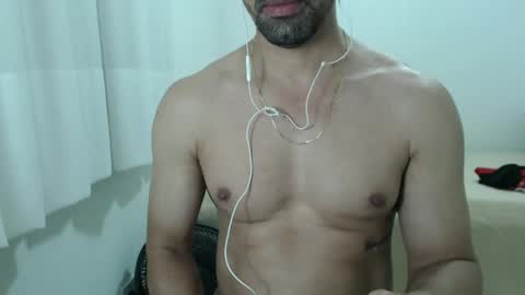 Snapshot of cashmastermuscle77 chatting on January 22, 2025, 3:31 am cashmastermuscle77 online show from January 22, 2025, 3:31 am