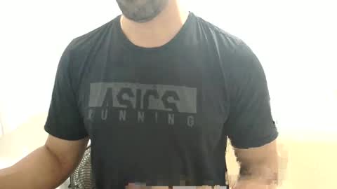 Snapshot of cashmastermuscle77 chatting on January 24, 2025, 11:45 pm cashmastermuscle77 online show from January 24, 2025, 11:45 pm