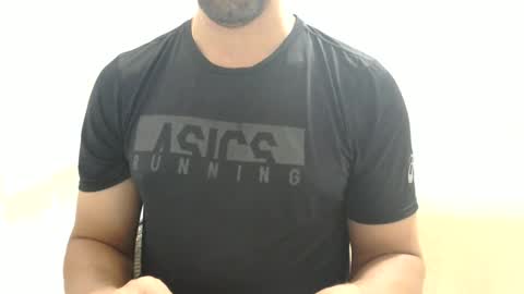 Snapshot of cashmastermuscle77 chatting on January 26, 2025, 1:31 am cashmastermuscle77 online show from January 26, 2025, 1:31 am