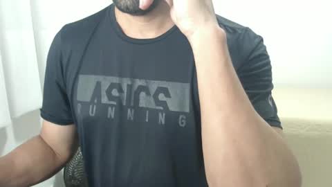 Snapshot of cashmastermuscle77 chatting on January 30, 2025, 2:49 am cashmastermuscle77 online show from January 30, 2025, 2:49 am