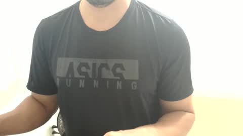 Snapshot of cashmastermuscle77 chatting on February 4, 2025, 10:21 am cashmastermuscle77 online show from February 4, 2025, 10:21 am