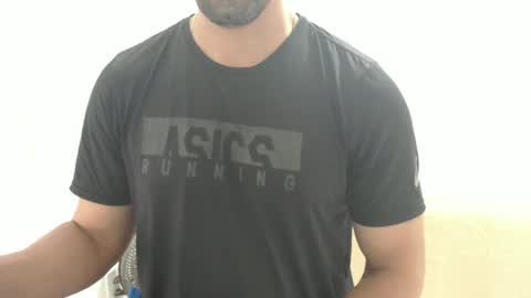 Snapshot of cashmastermuscle77 chatting on February 5, 2025, 1:22 pm cashmastermuscle77 online show from February 5, 2025, 1:22 pm