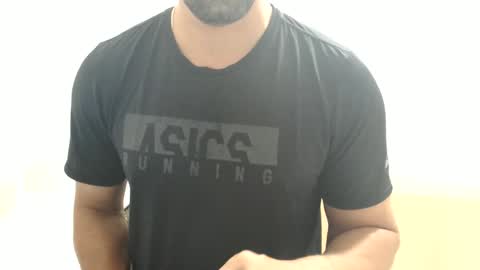 Snapshot of cashmastermuscle77 chatting on February 7, 2025, 10:19 am cashmastermuscle77 online show from February 7, 2025, 10:19 am