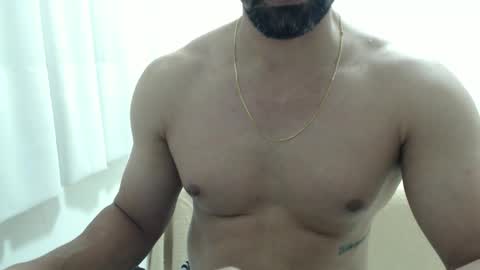 Snapshot of cashmastermuscle77 chatting on October 6, 2025, 12:52 am cashmastermuscle77 online show from October 6, 2025, 12:52 am