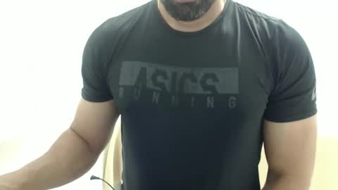 Snapshot of cashmastermuscle77 chatting on October 12, 2025, 9:47 pm cashmastermuscle77 online show from October 12, 2025, 9:47 pm