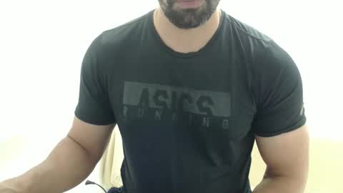 cashmastermuscle77 online show from November 11, 2025, 6:08 pm