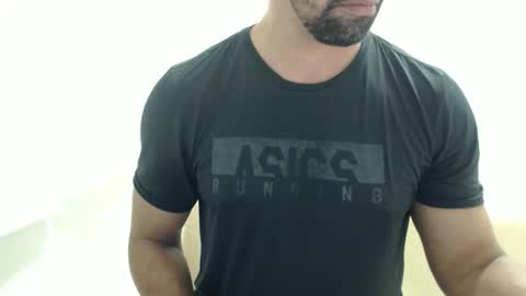 cashmastermuscle77 online show from February 19, 2026, 10:39 pm