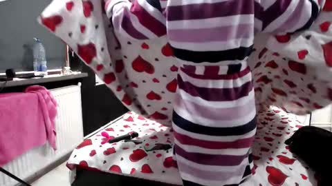 Casandry  online show from March 9, 2025, 3:16 pm
