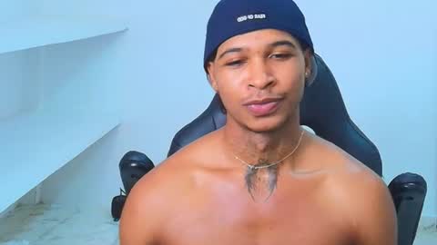 Snapshot of cassian_gold chatting on July 1, 2026, 3:19 am CASSIAN GOLD online show from July 1, 2026, 3:19 am