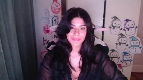 cassiealvarez online show from December 15, 2025, 4:06 am