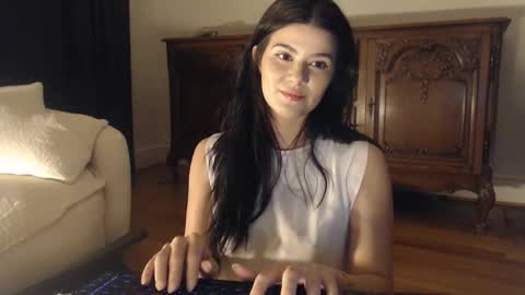 cassiealvarez online show from May 27, 2026, 1:35 am