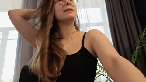 assie online show from October 1, 2025, 6:08 am