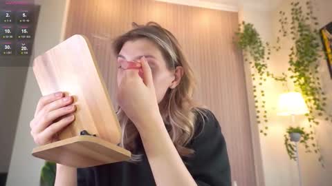 Im Cassie3 online show from February 22, 2026, 8:24 am