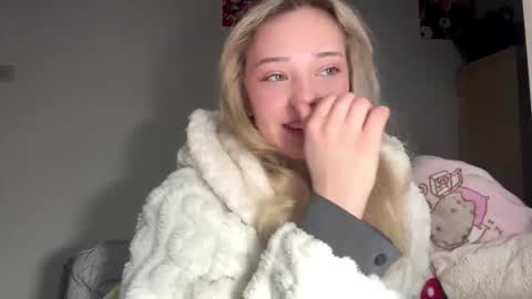 Snapshot of cassijent chatting on February 21, 2026, 5:19 am Olivia online show from February 21, 2026, 5:19 am