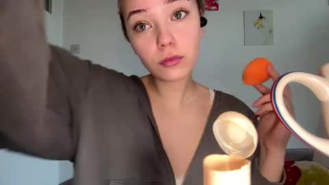 Snapshot of cassijent chatting on February 27, 2026, 8:14 am Olivia online show from February 27, 2026, 8:14 am