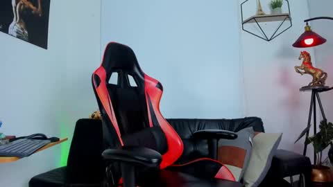 Matheo Brown online show from February 11, 2025, 4:02 pm