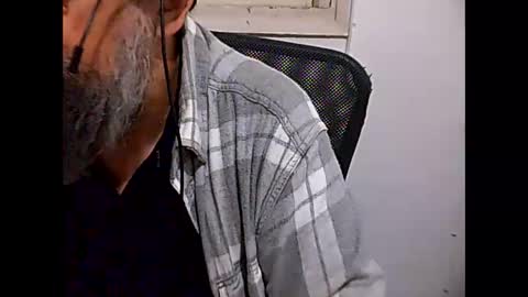 Snapshot of casual53 chatting on February 10, 2025, 5:25 am casual53 online show from February 10, 2025, 5:25 am