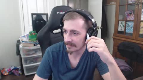 Snapshot of casuallycorrupt chatting on October 14, 2025, 5:08 am casuallycorrupt online show from October 14, 2025, 5:08 am