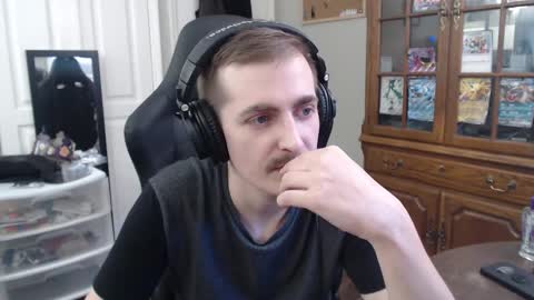 Snapshot of casuallycorrupt chatting on October 18, 2025, 8:53 pm casuallycorrupt online show from October 18, 2025, 8:53 pm