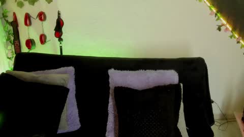 Snapshot of cata_greenn chatting on December 2, 2024, 8:44 pm Cata green model independient online show from December 2, 2024, 8:44 pm