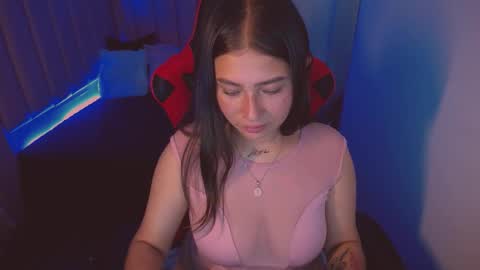 cata_lover1 online show from November 4, 2025, 3:11 pm